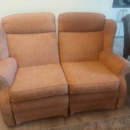 Photo of free Sofa (B170PG.58 Quinton road, harbon) #1