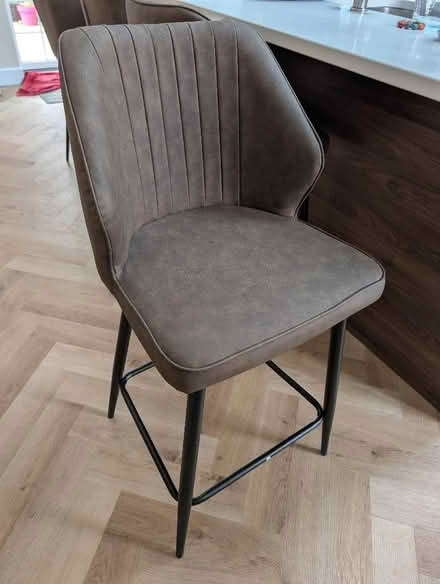 Photo of free 2x island bar stools/chairs (Lower Green TN2) #1