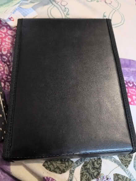 Photo of free Derwent sketching pencils in case (Alperton HA0) #4