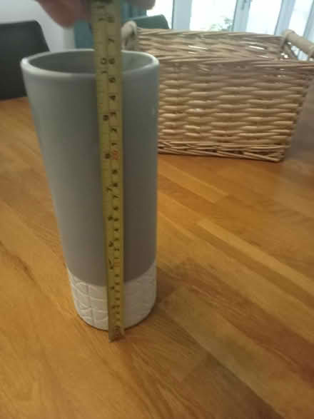 Photo of free Vase (Bracknell RG12) #3