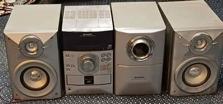 Photo of free Cd dvd radio sharp 5 play dvd (Crook) #1