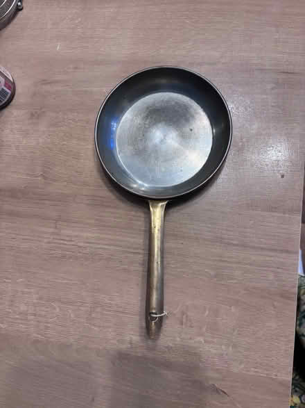 Photo of free Copper pan (Low Leighton SK22) #2