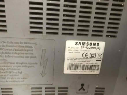 Photo of free Large CRT Samsung tv great for gaming (Harehills LS8) #4