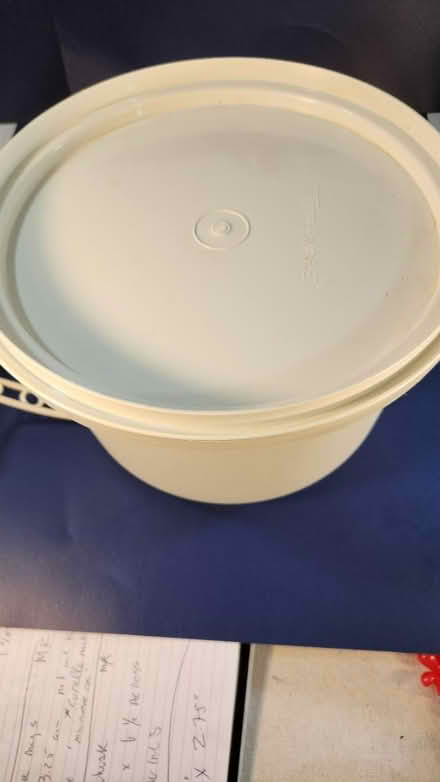 Photo of free Vintage Tupperware Cake Carrier (Danforth and Greenwood) #2
