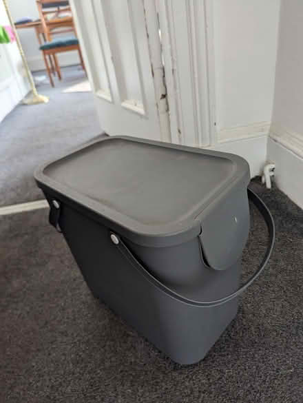 Photo of free Recycling system with lid (G42) #1
