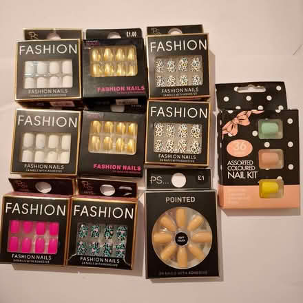 Photo of free Assortment of false nails (Emmbrook RG41) #1