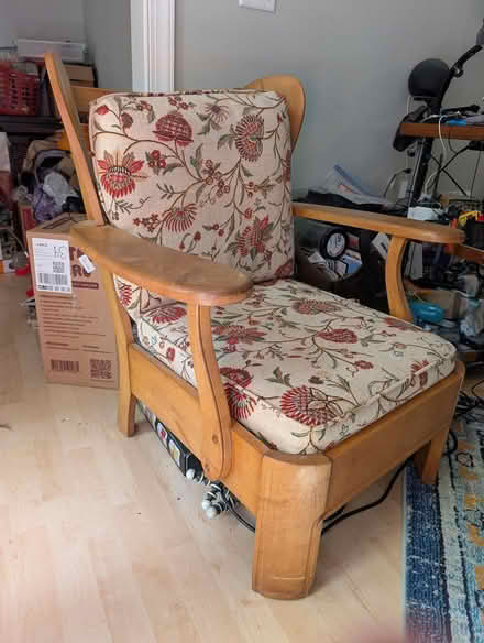 Photo of free Wood frame chair (Odenton) #1