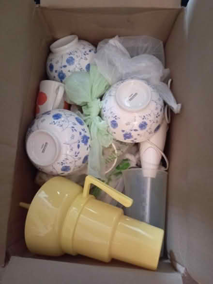 Photo of free 3 medium boxes of Kitchen items (Preston PR2) #1