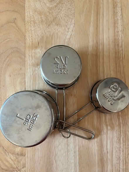 Photo of free Measuring Cups (Dean Court OX2) #2