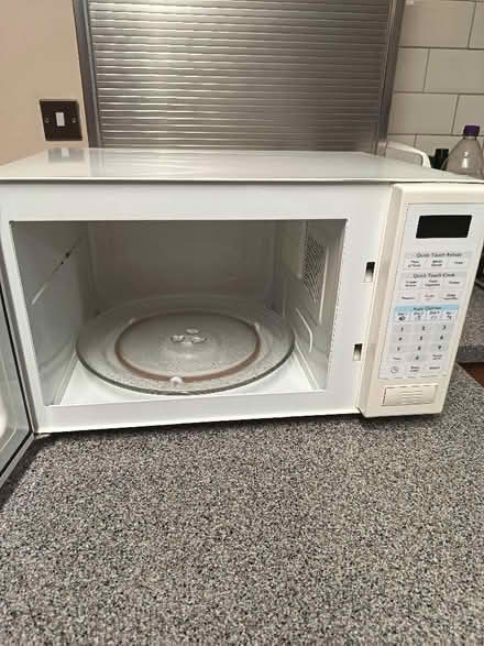 Photo of free Microwave old but works (Fearnhead WA2) #2