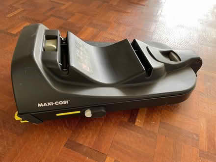 Photo of free Maxi-Cosi car seat base (Langton Green, Tunbridge Wells) #2
