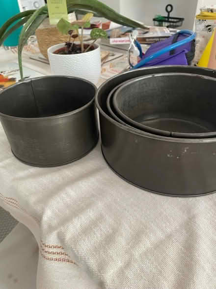 Photo of free Set of 4 Cake Tins (New Malden/SW20) #2