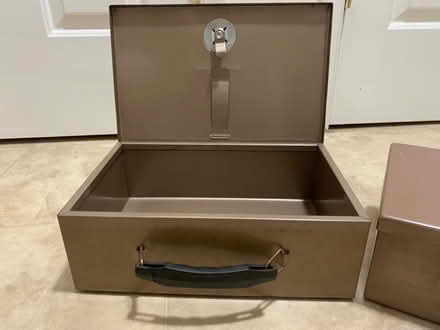 Photo of free SAFE BOX for valuables (Boulevard Manor) #2