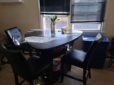 Photo of free 4 piece marble kitchen table (East Hartford, Ct) #1