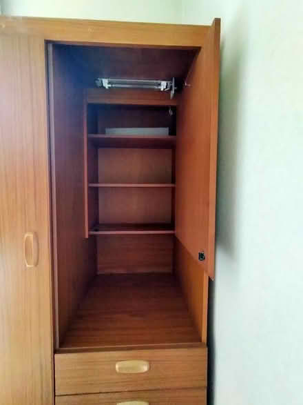 Photo of free Small wardrobe (Putney SW15) #3