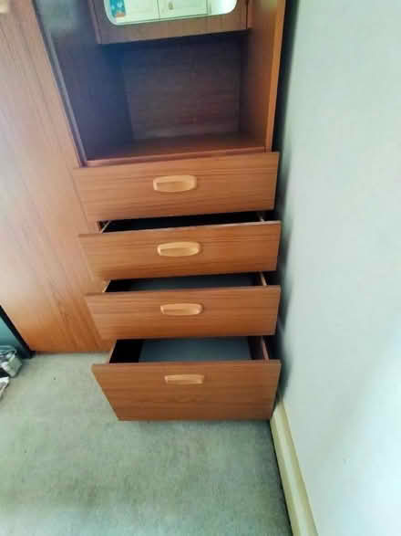 Photo of free Small wardrobe (Putney SW15) #4