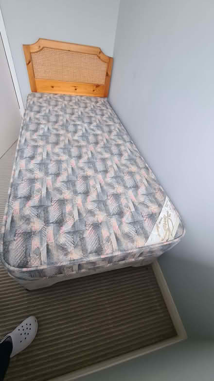 Photo of free Divan single bed with mattress and headboard (Neston CH64) #1