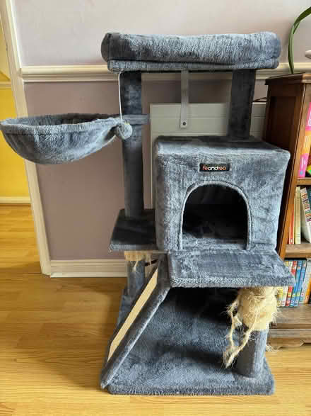 Photo of free Cat tree (Lords Wood ME5) #1