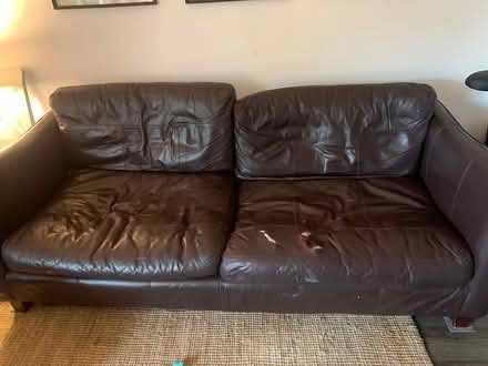 Photo of free Brown leather sofa (Clerkenwell EC1R4PT) #1