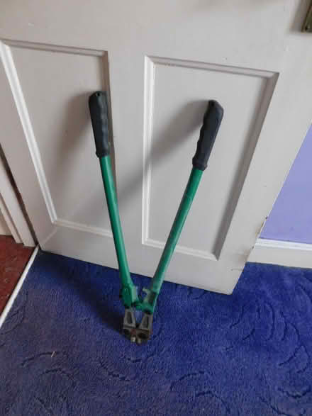 Photo of free Large Boltcutters. (Grays RM17) #1