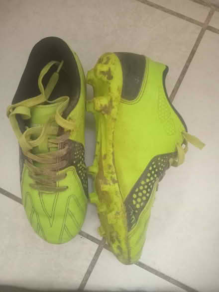 Photo of free Child football boots size 3 (Kennington OX1) #2