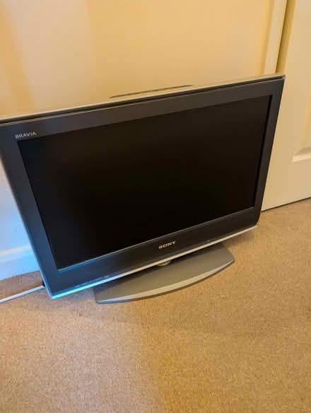 Photo of free Sony Bravia tv (Hertford SG14) #2