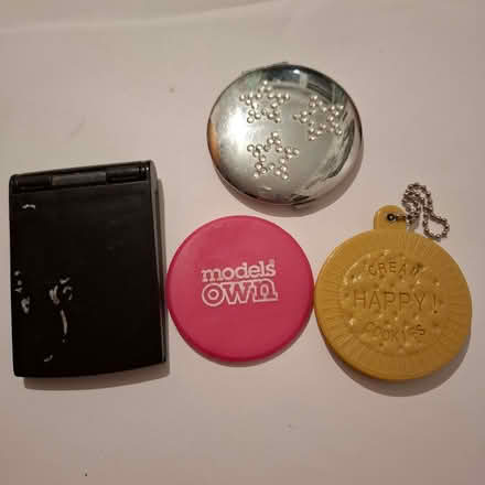 Photo of free Set of small Mirrors (Emmbrook RG41) #2
