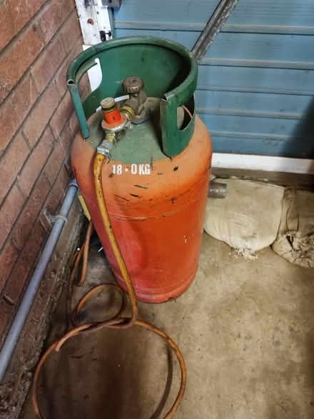 Photo of free Large gas canister (North Lichfield WS13) #1
