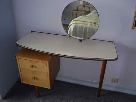 Photo of free Dressing table (Beckenham BR3) #1