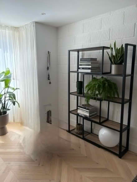Photo of free Dunelm extendable shelf (Se8 5ae) #1