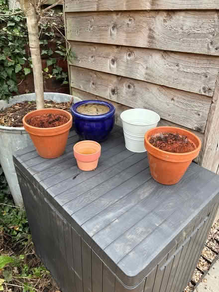 Photo of free Small plant pots (Walton, Chesterfield S40) #1