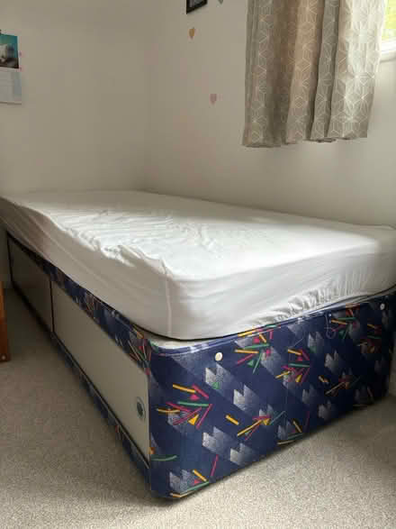 Photo of free Single bed with matress (Knowle B93) #1
