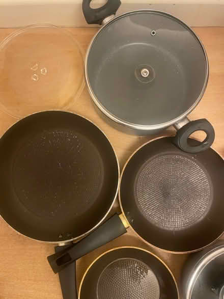 Photo of free Set of pots (DE1 1DP) #2