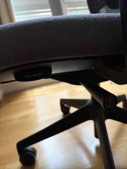 Photo of free Office Chair-Perfect Condition (Hosier Lane EC1A) #3