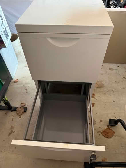 Photo of free Two filing drawers with key (Cookham Dean SL6) #2