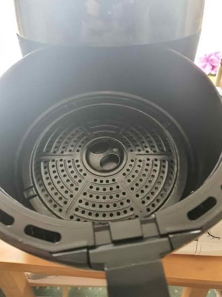 Photo of free Microwave & Air Fryer (Mile Oak BN41) #2