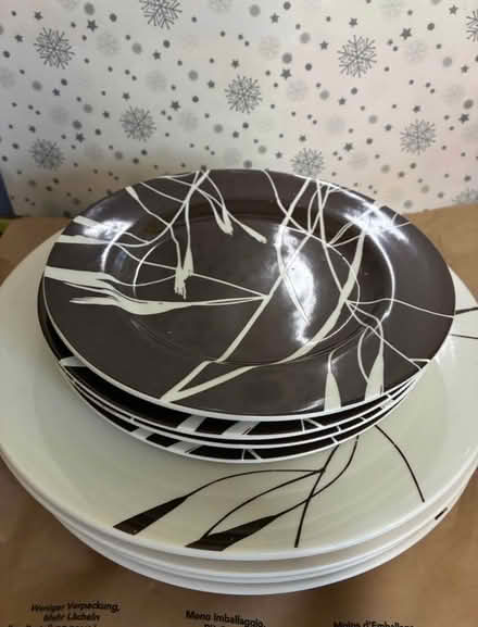 Photo of free plate set (Batheaston BA1) #2