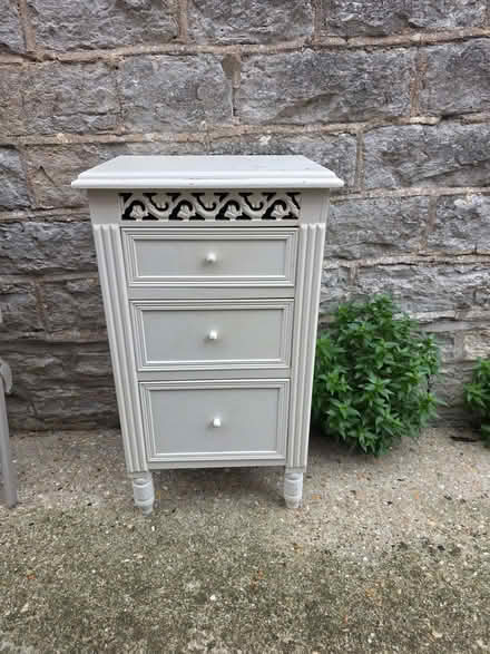 Photo of free Bedside tables and bedroom vanity desk (Kingsdon TA11) #1