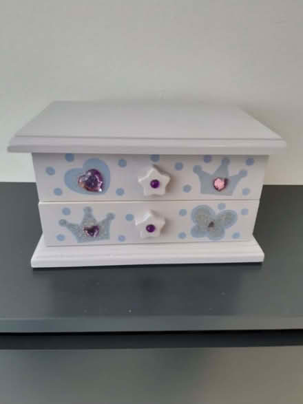 Photo of free Jewellery box (Saint George's CO2) #1