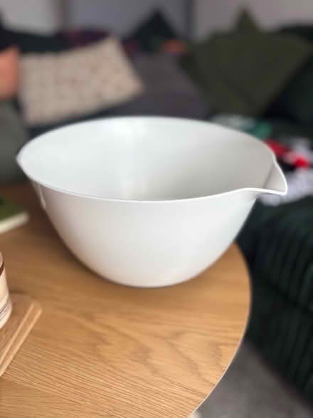 Photo of free Plastic Mixing Bowl (Bradgate S61) #1
