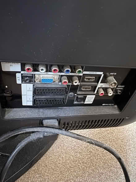 Photo of free Samsung TV - volume needs attention (MK5 Loughton) #3