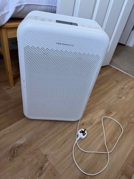 Photo of free Air filter/purifier (Great Dunmow CM6) #1