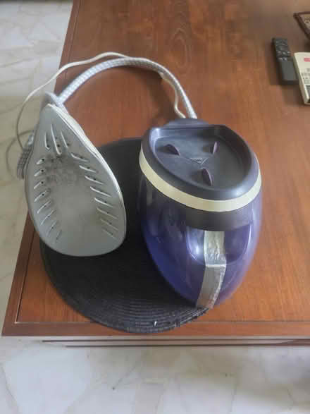 Photo of free philips steam iron (Marsiling rise, 730128) #3