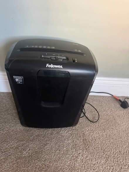 Photo of free Paper Shredder (Nursery Hollow, Ilkeston) #1