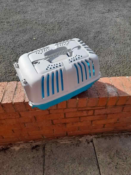 Photo of free Pet carrier (Dodford B61) #2