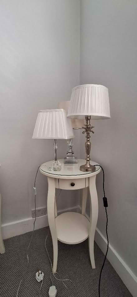 Photo of free Three working lamps (Lion Gate TW9) #2
