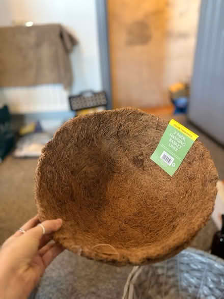 Photo of free Hanging basket (Kimberworth S61) #1