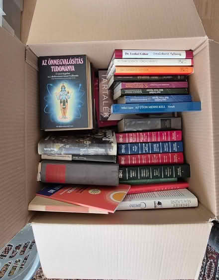 Photo of free Hungarian books (Bullsland gardens WD3) #2