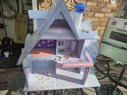 Photo of free Dolls house (Bloxwich walsall WS3) #1