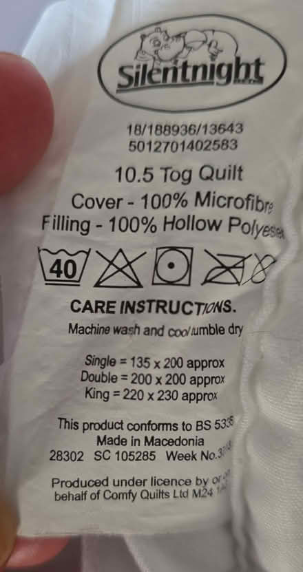 Photo of free King size 10.5 tog quilt (Inchbrook GL6) #1